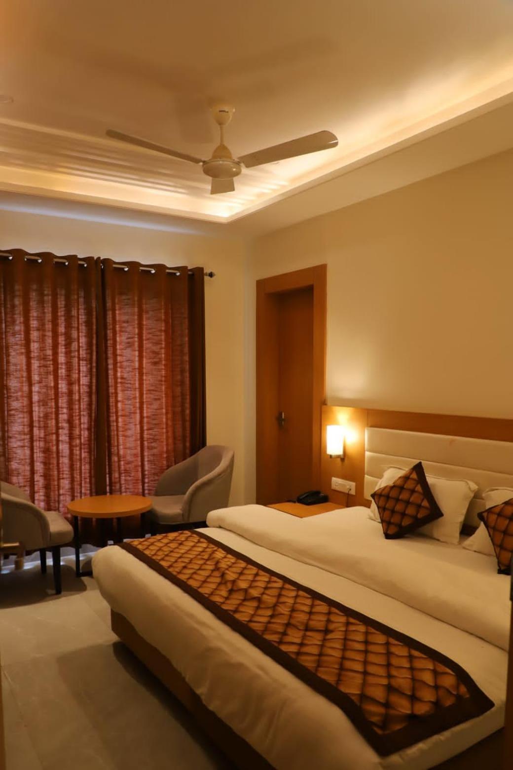 Ananda Castle Hotel Vrindávan Kültér fotó
